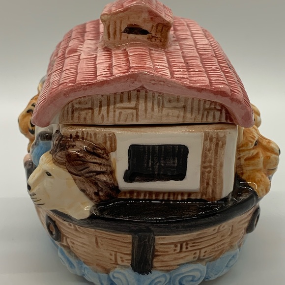 Noah’s Ark Ceramic Sugar & Creamer 3-piece set, 3-D Details - Picture 9 of 16